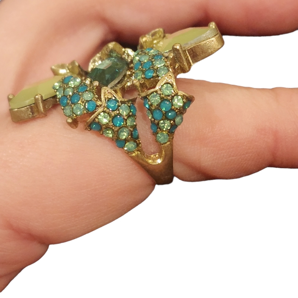 Beautiful‎ statement ring - Picture 2 of 4